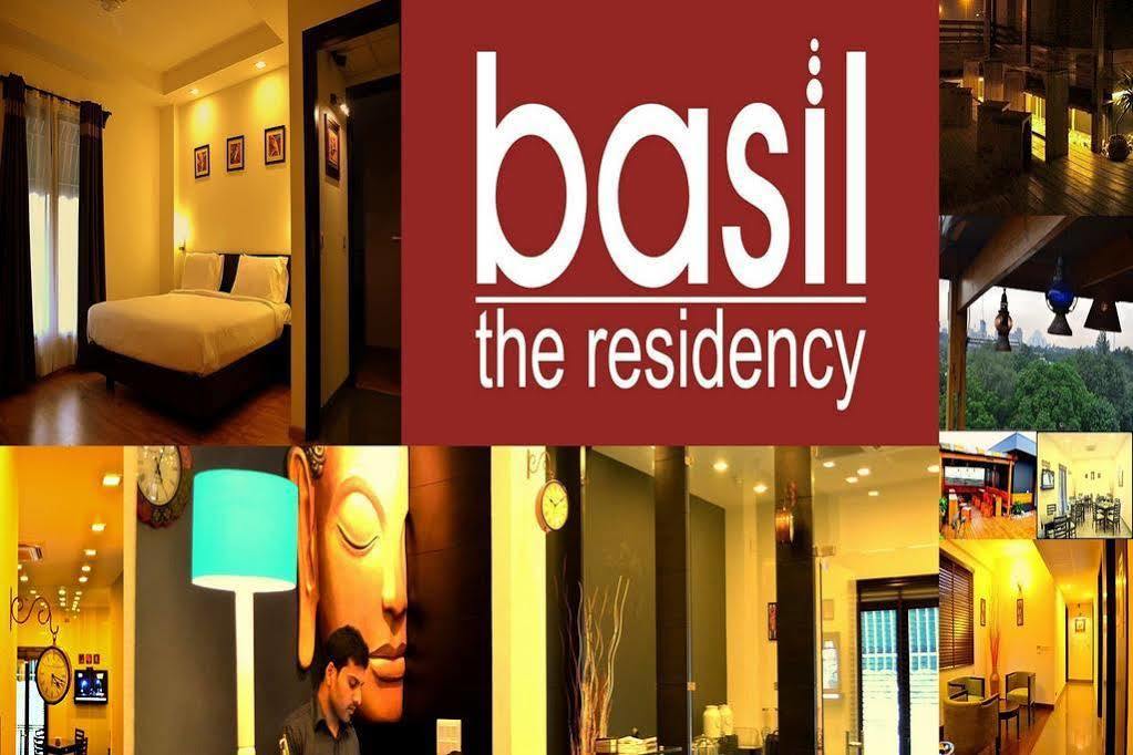 Siesta Basil - Okhla Hotel New Delhi Exterior photo