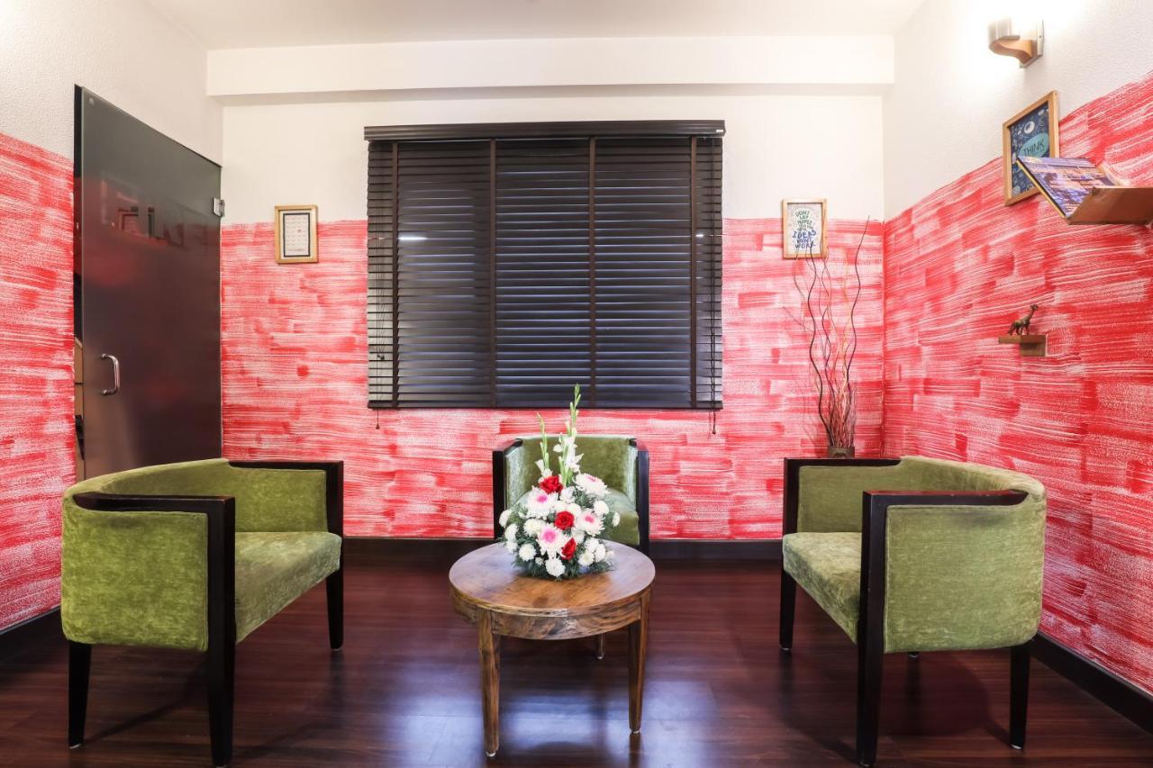 Siesta Basil - Okhla Hotel New Delhi Exterior photo