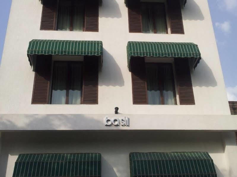 Siesta Basil - Okhla Hotel New Delhi Exterior photo